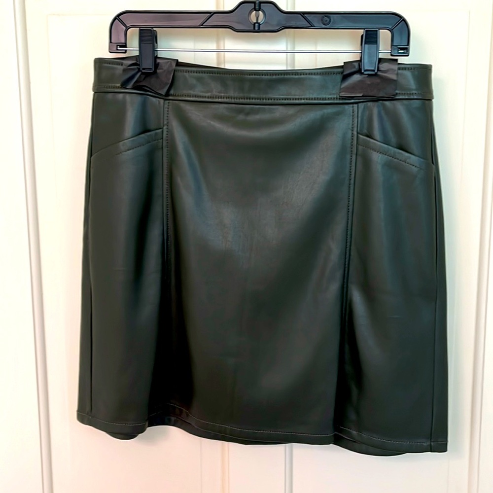 Loft Women’s Faux Leather Pocket Shift Skirt
